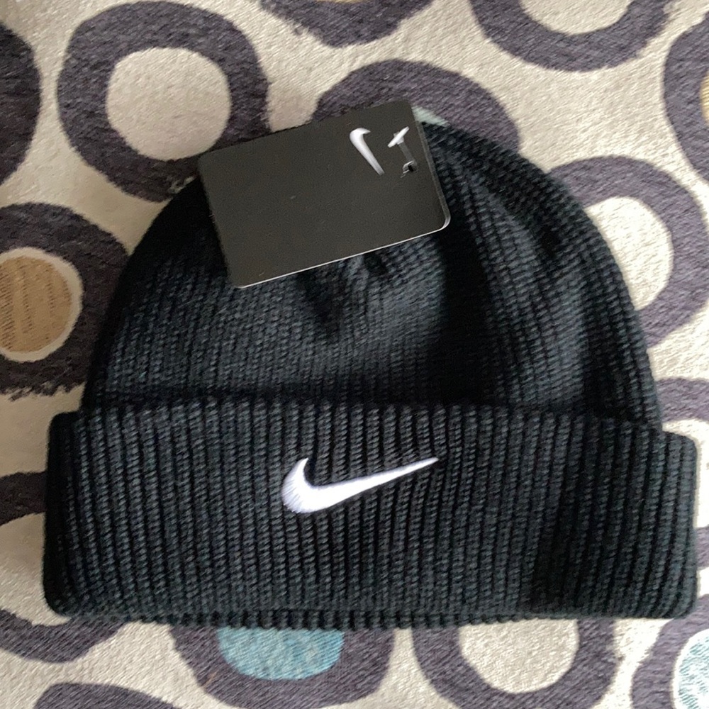 Men’s and women’s Nike beanie